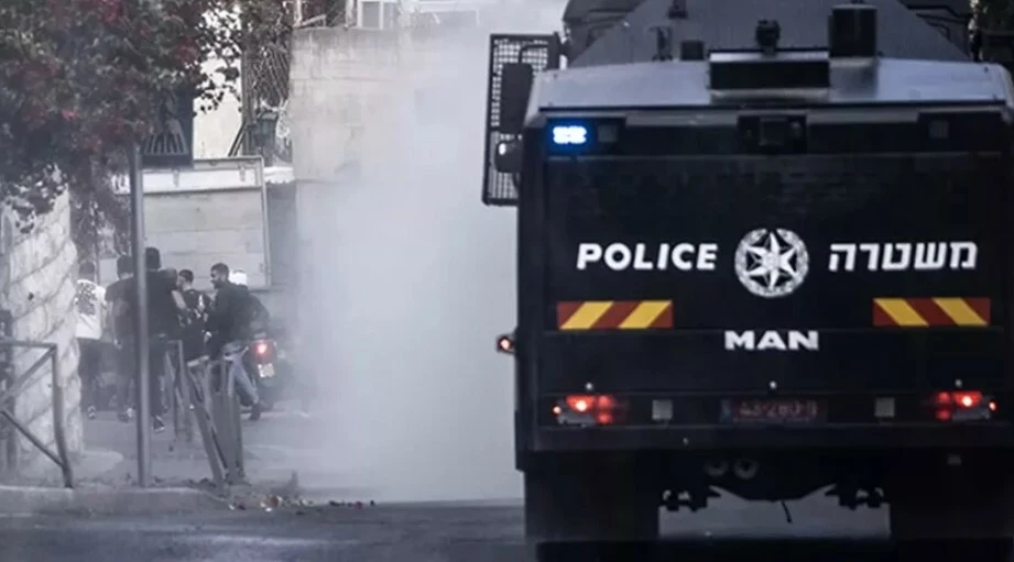Saldırıların gölgesinde 4. Cuma! İsrail polisinden Mescid-i Aksa'ya girmek isteyenlere gazlı müdahale