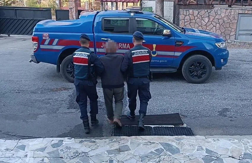 3 şehirde düzenlenen PKK operasyonunda şüpheliler tutuklandı.