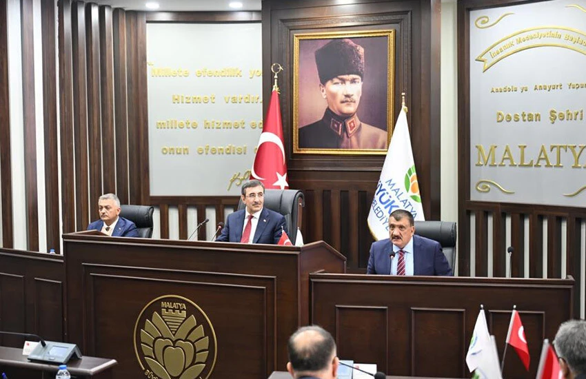 Cumhurbaşkanı Yardımcısı Cevdet Yılmaz: Filistin davasında hak yerini bulacak