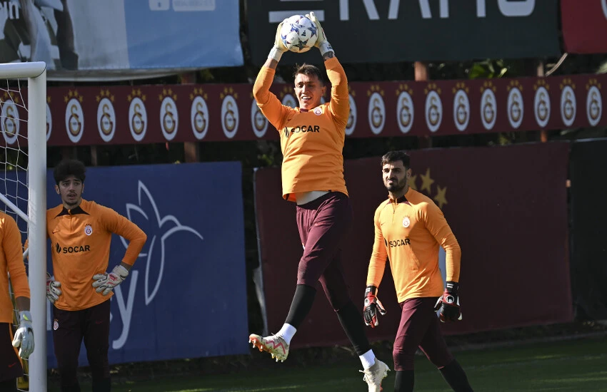 Galatasaray'da kamp kadrosu belli oldu! Fernando Muslera sevinci