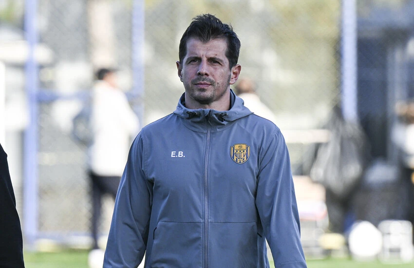 Emre Belözoğlu'ndan hakem tepkisi: Ön yargı ya da talimat var!