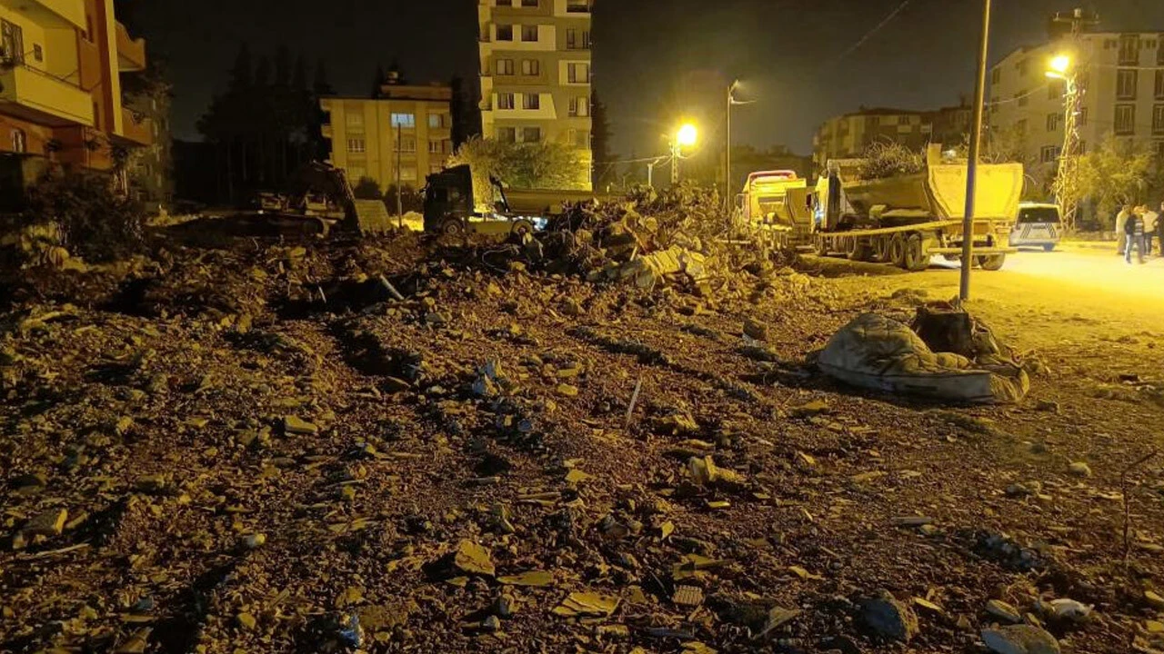 Hatay'da kahreden olay: Depremden 275 gün sonra enkazdan ceset çıkarıldı