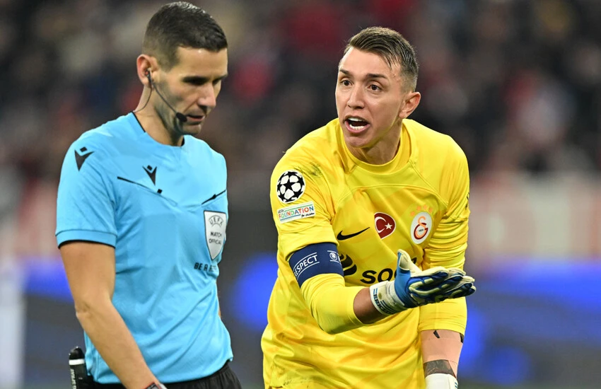 Galatasaray, skandal hakem için harekete geçiyor! UEFA'ya gidecek