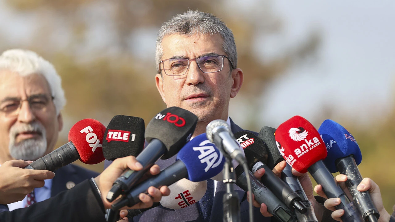 Muhalefet çalışan <a href=