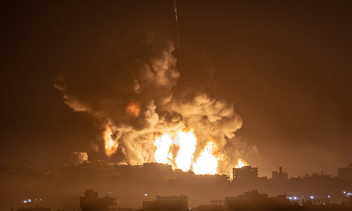Gazze'nin güneyine giderken öldürüleceklerini bilen Filistinliler Şifa Hastanesi'nde