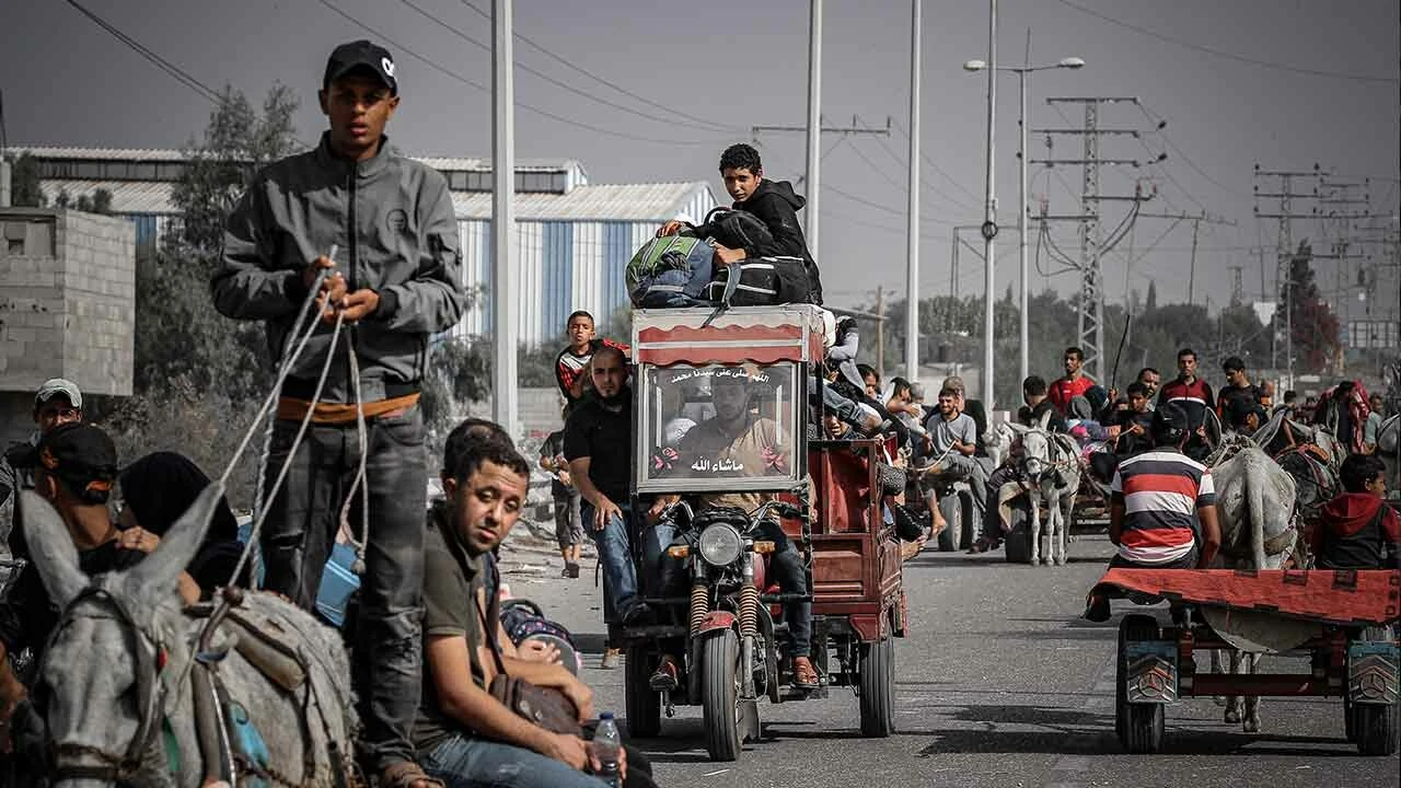 Göç eden Filistinliler yolda yaşadıklarını anlattı: Kıyamet dehşeti gibi