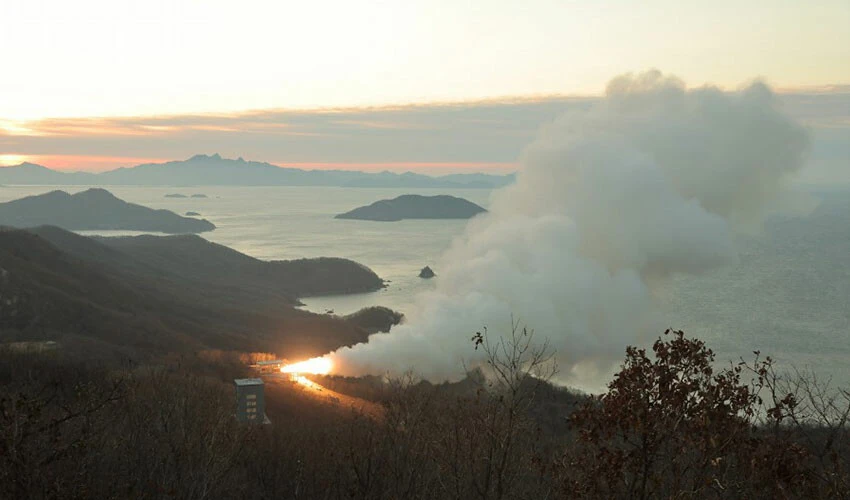 Ortak kınama fayda etmedi: Kuzey Kore'den yeni tip füze motorları denemesi