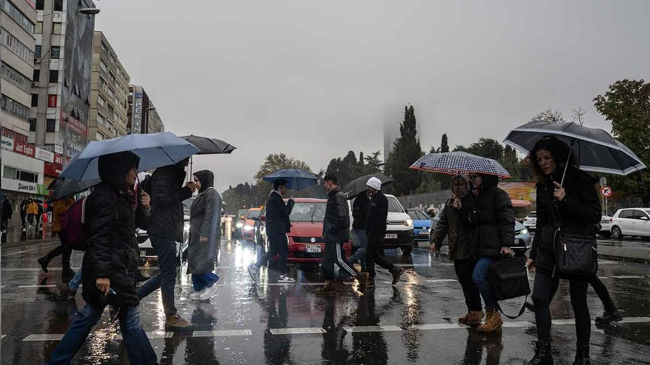 Meteoroloji&#039;den sağanak uyarısı: 3 ilde çok kuvvetli yağacak! (15 Kasım Çarşamba il il hava durumu)