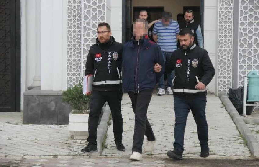 İş adamının cesedi asitle eritilmişti: Gıyabi cenaze namazı kılındı