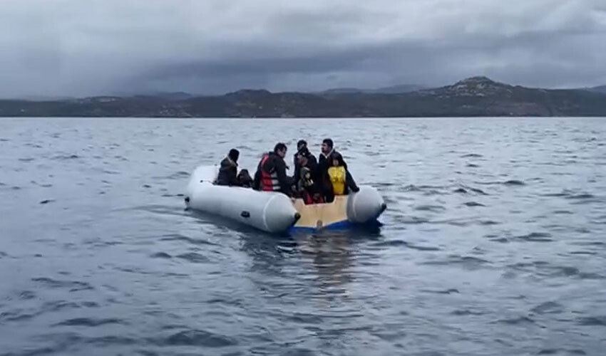 Lastik botun motorunu söküp ölüme terk ettiler