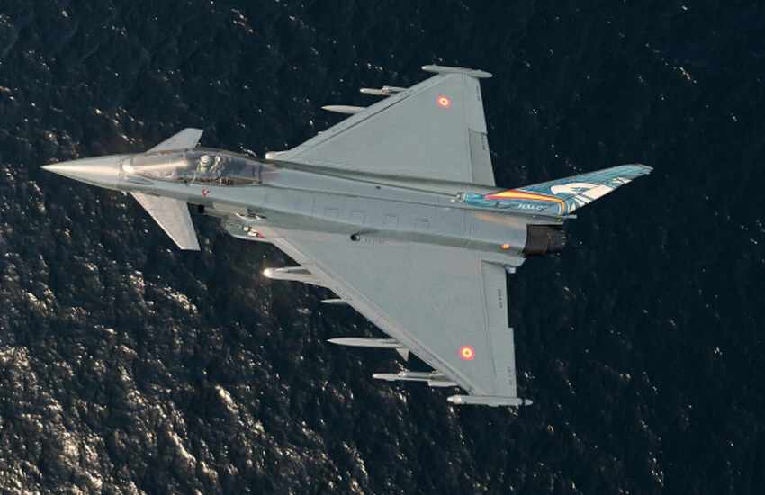 F-16 Eurofighter Typhoon mu <a href=