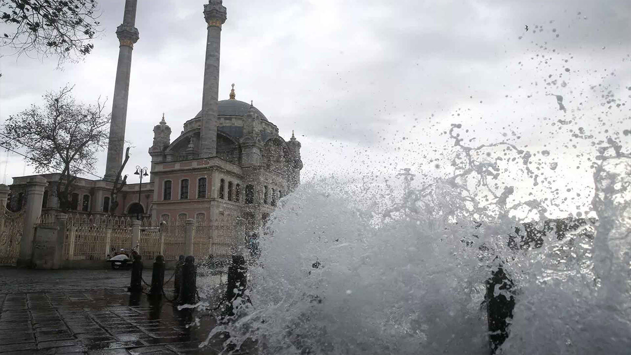 Fırtına sert vuracak: Meteoroloji &#039;kuvvetli esecek&#039; diyerek uyardı