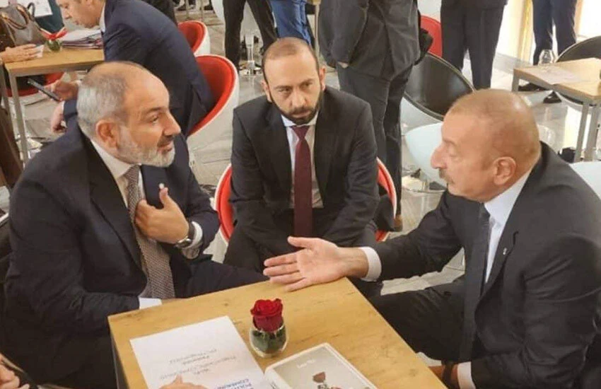 Azerbaycan ve Ermenistan, barış antlaşmasının ilkeleri üzerinde anlaştı