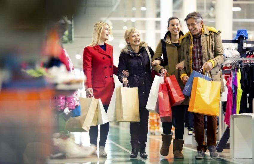 Küresel ekonomi zenginleri de vurdu: Lüks sevdası son buluyor