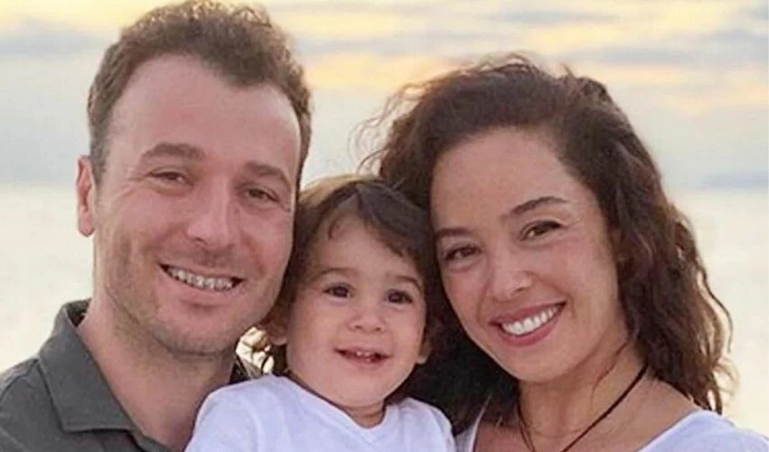 Azra Akın müjdeyi verdi! İkinci kez anne oluyor