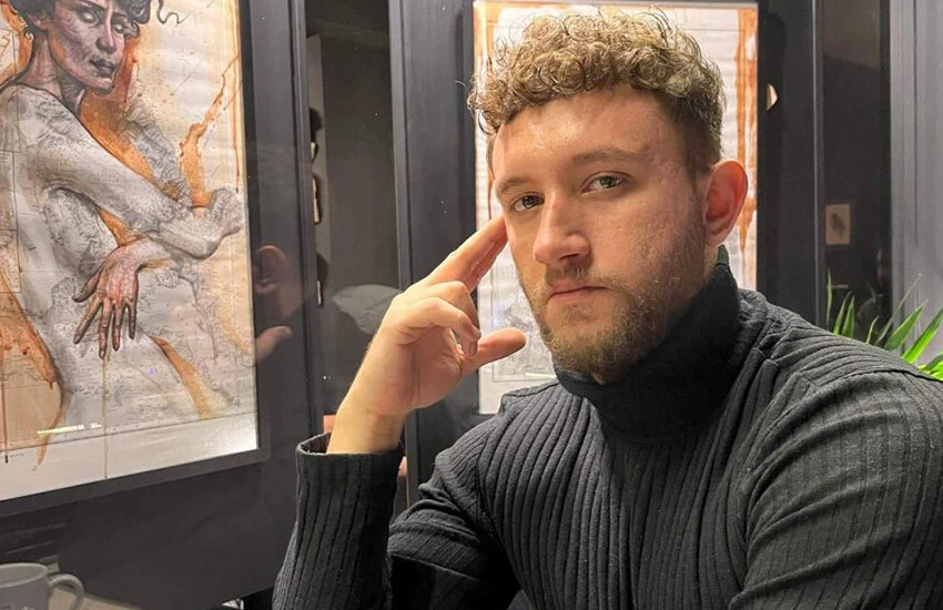 Çıkan bıçaklı kavgada ağır yaralanan Fuat Yıldırım adlı genç, kaldırıldığı hastanede hayatını kaybetti.