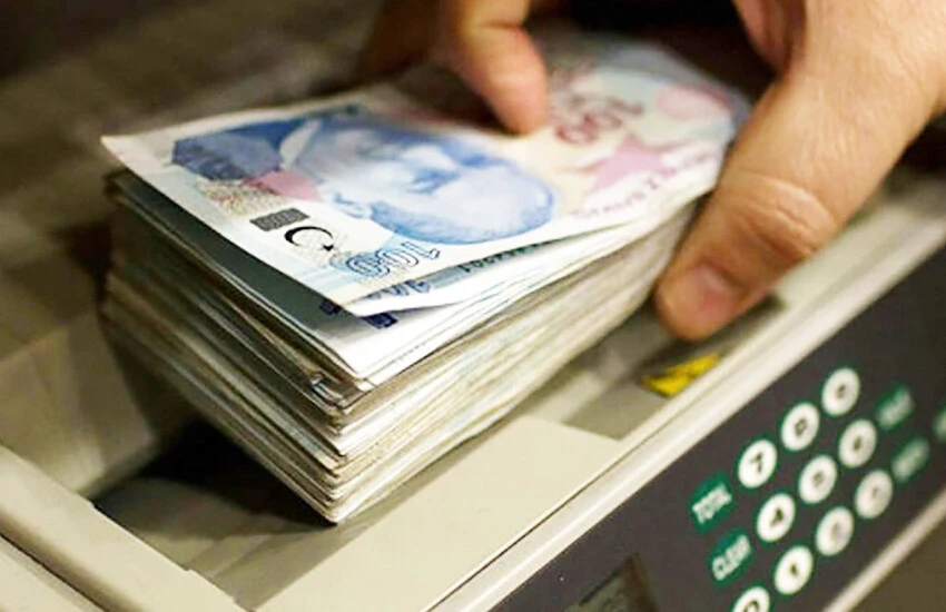 Sosyal medyayı para kazanma kapısı yaptı