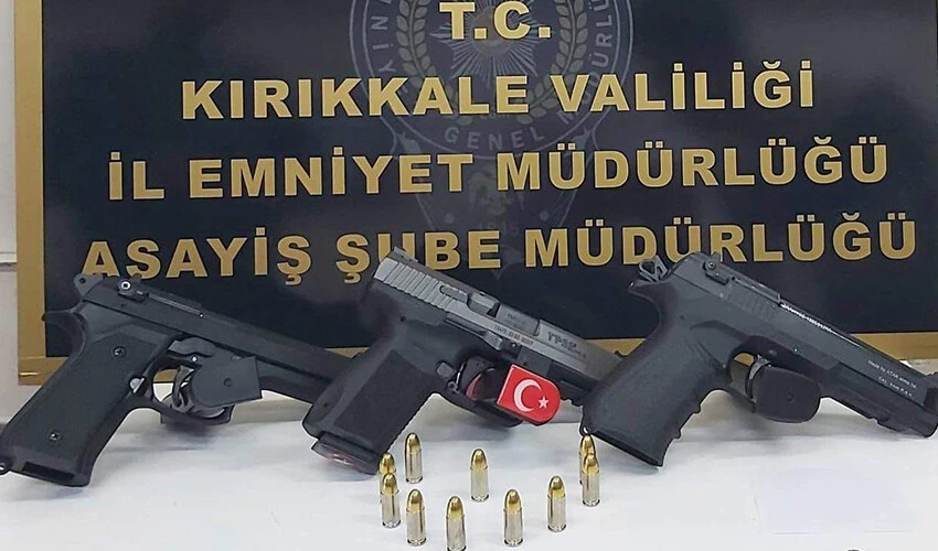 Sosyal medya paylaşımlarına dikkat: Polis her an kapınızı çalabilir
