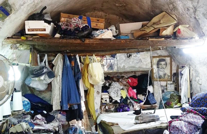 60 yıldır terzilik yapıyor