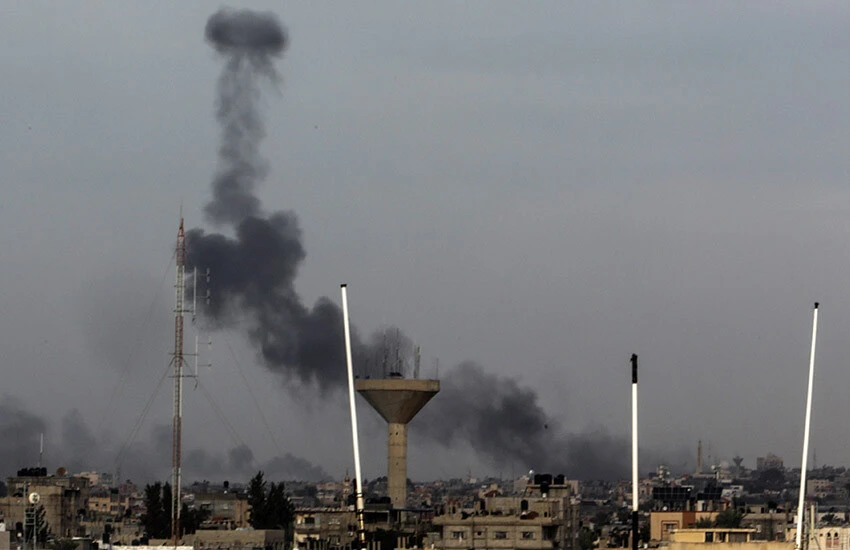 İsrail'in Gazze'ye yönelik saldırıları sürerken esir takası yapılacak.