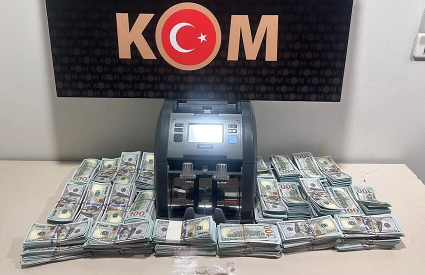 Havalimanında dolar operasyonu: Lübnanlılar balyalarla yakalandı, Türkiye'de şu ana kadar en büyük miktar