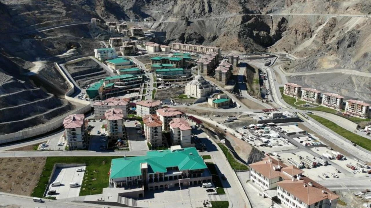 Cumhurbaşkanı Erdoğan, 91 yaşındaki Binali dedenin hayalini gerçekleştirdi