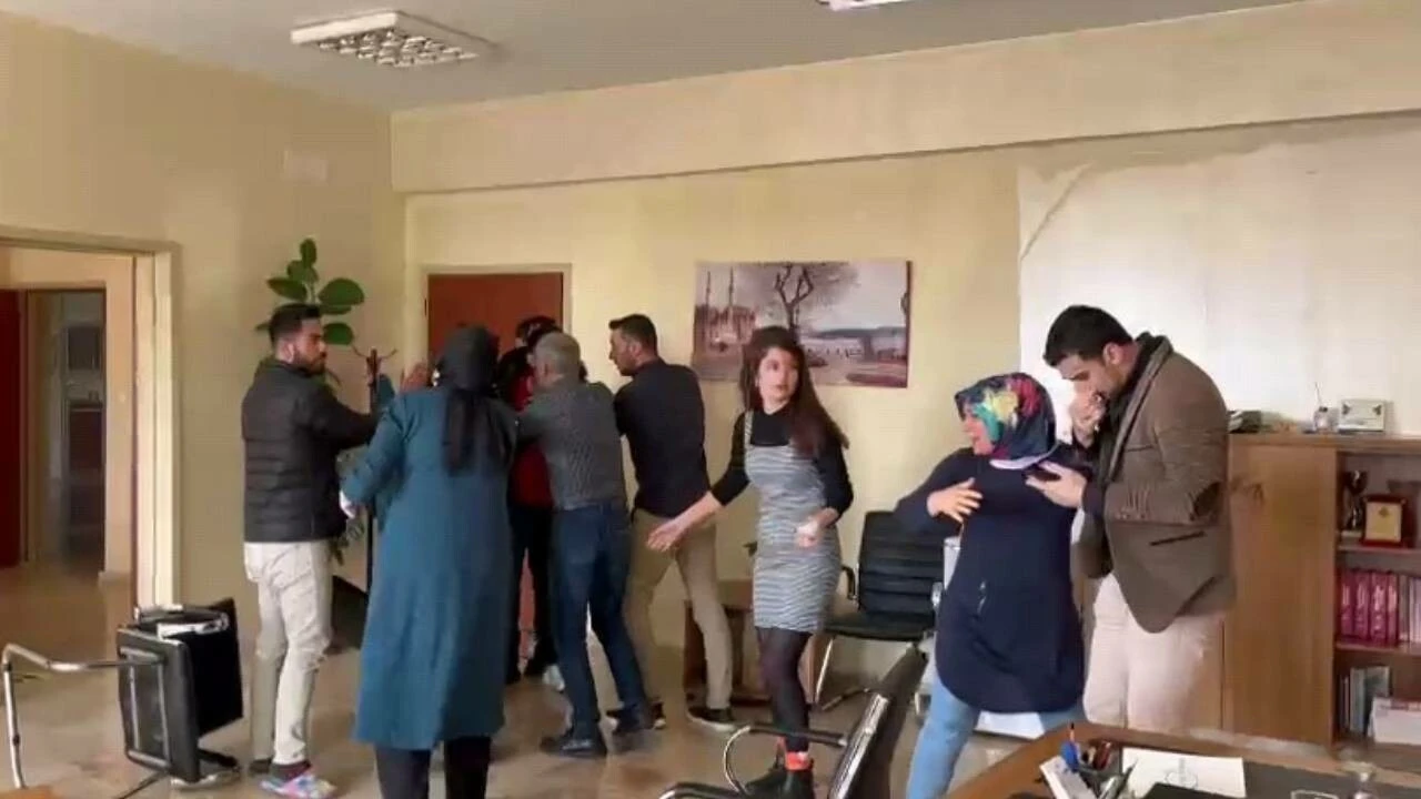 Şanlıurfa'da 3 öğretmen darp edildi... Saldırganlar gözaltında