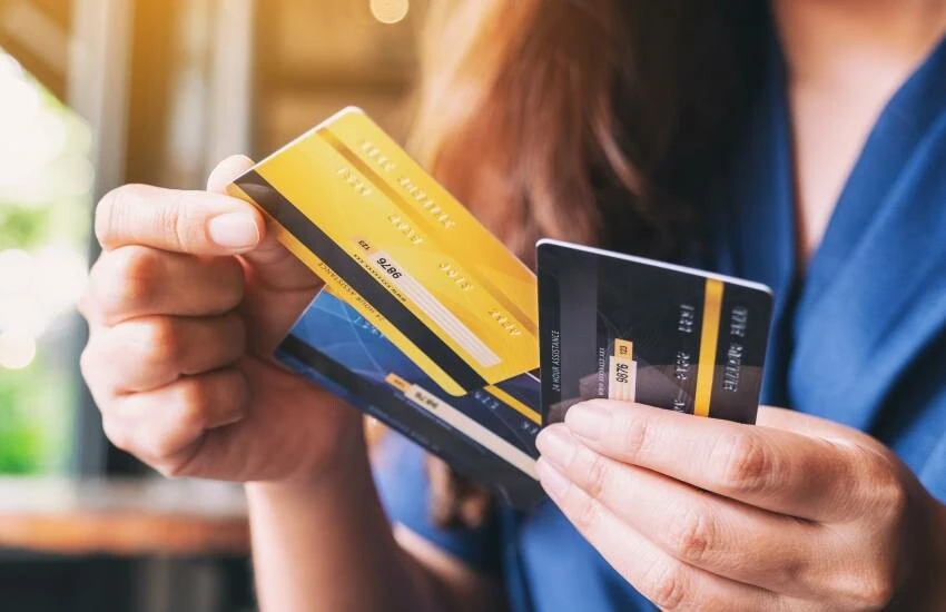 'Süper Kasım İndirimleri' devam ediyor: Kredi kartı harcamaları rekor kırdı