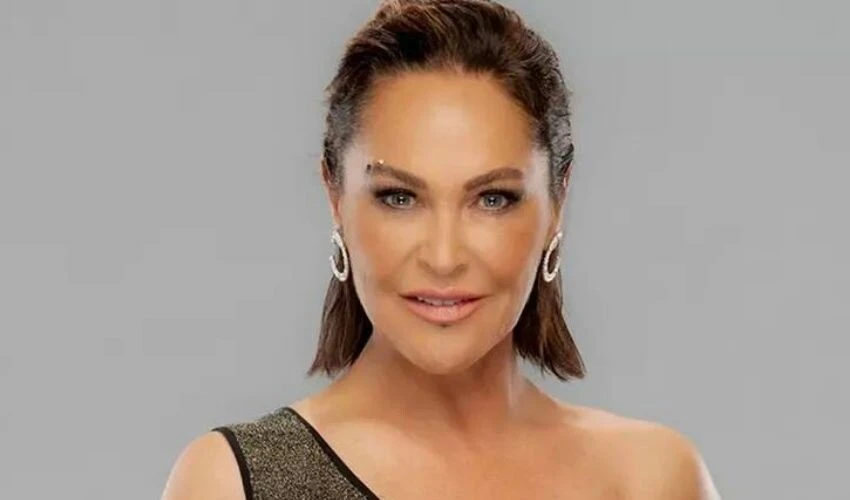 Hülya Avşar’dan kötü haber! Konserlerini iptal etti, dinlenmeye çekildi