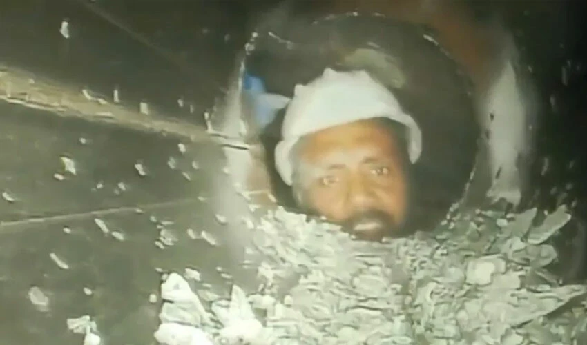 Çöken tünel 2 haftadır 41 işçiyi hapsetti: Makine bozuldu elle sondaj yapılacak