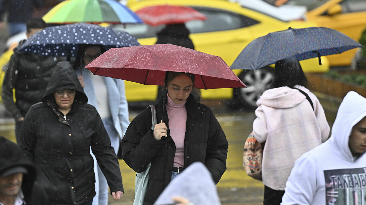 64 kentte sarı ve turuncu alarm! Meteoroloji, AFAD, AKOM peş peşe uyardı: Kar ve fırtına geliyor (25 Kasım Cumartesi hava durumu)