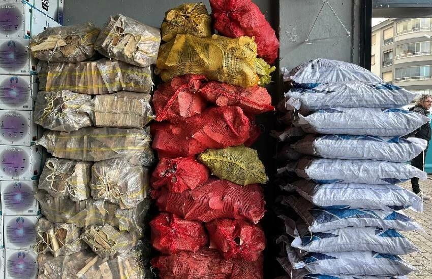Havalar soğudu, sobalar kuruldu: Bandırma’da kömür ve odun fiyatları sabit kaldı