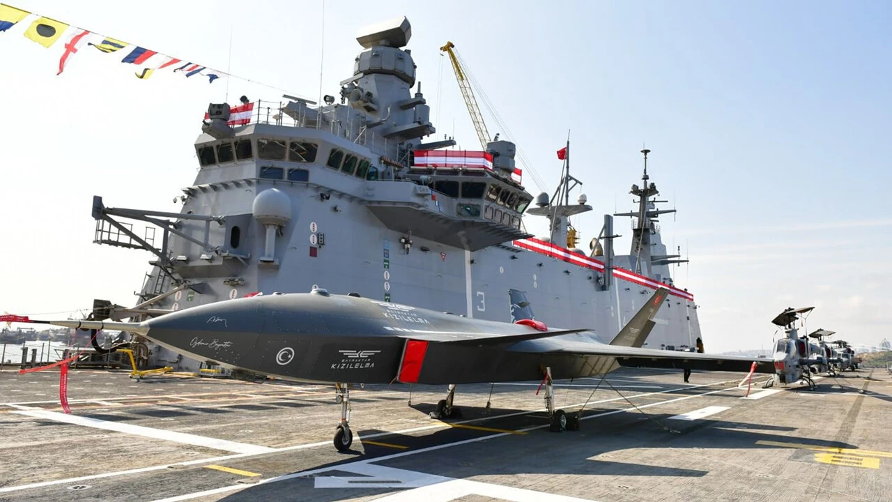 TCG Anadolu Kocaeli’ye geliyor