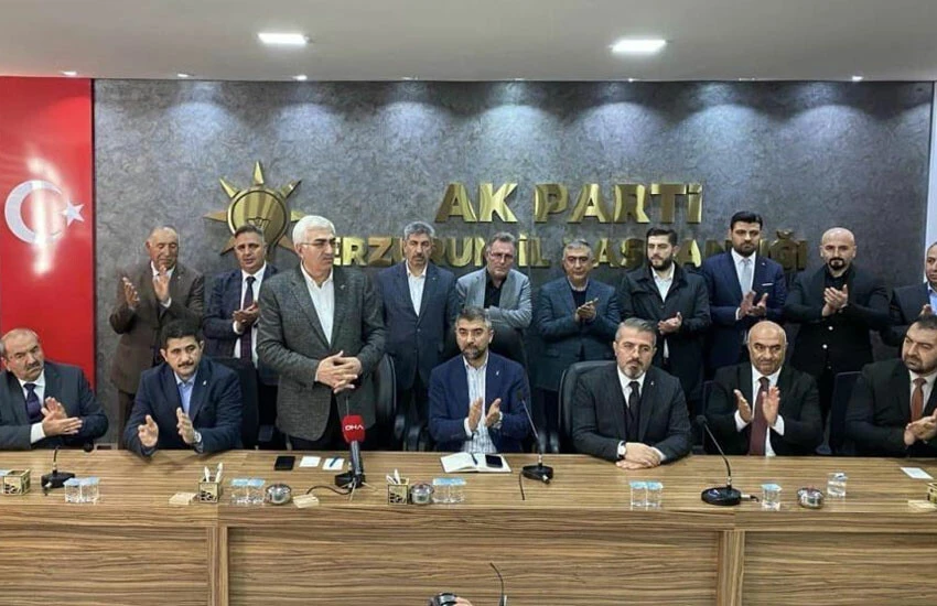 DEVA Partisi'nde toplu istifa depremi: 800 üye AK Parti'ye katıldı, DEVA'dan jet cevap geldi