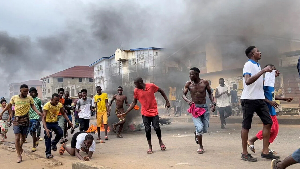 Sierra Leone’de darbe endişesi: Hapishaneye silahlı baskın 