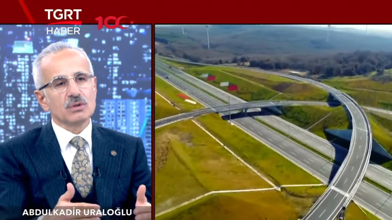 Bakan Uraloğlu'ndan Karadeniz'e YHT müjdesi: İhalesini yapacağız