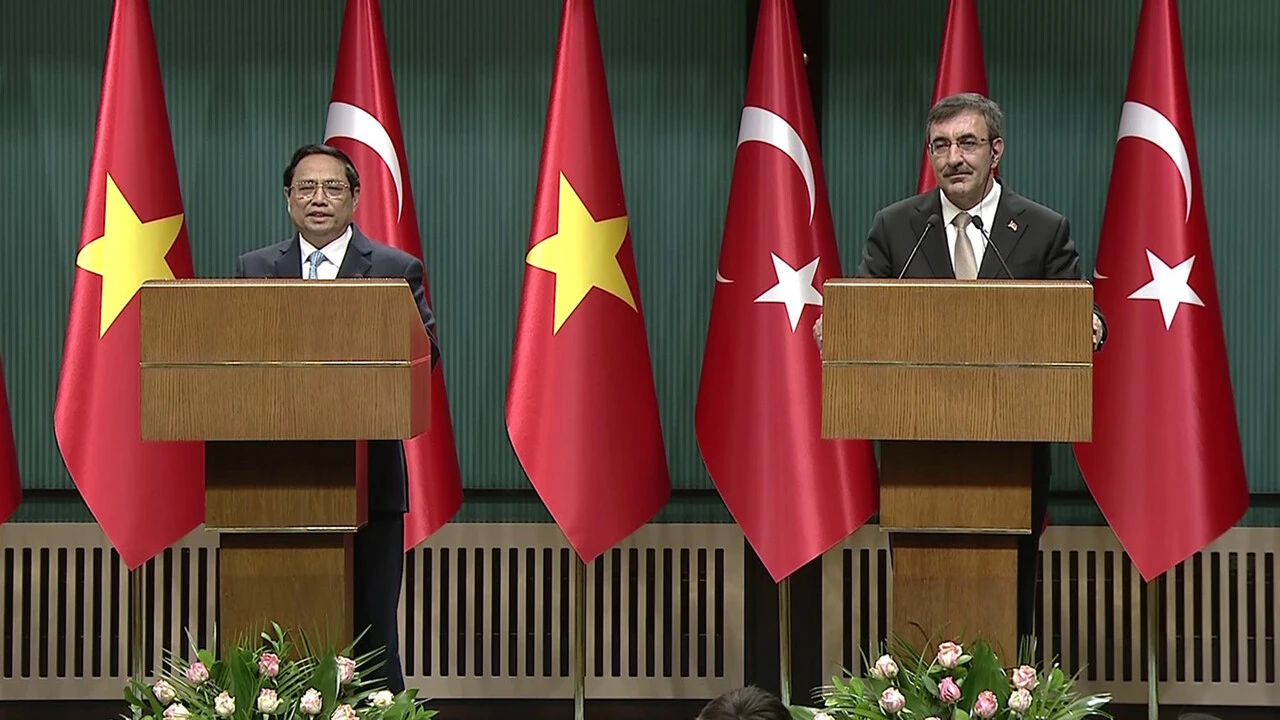 Cumhurbaşkanı Erdoğan, Vietnam Başbakanı Pham Minh Chinh’i kabul etti