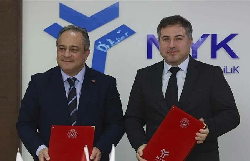 Gelecek yıllarda para kazandıracak meslek grupları için çalışmalar başladı: Bilişim alanında 3 meslek ön plana çıktı!