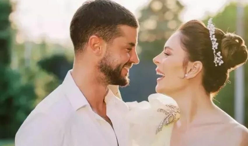 Bebek bekleyen Yıldız Çağrı Atiksoy ve Berk Oktay ilk kez konuştu: İlk defa onu böyle gördüm