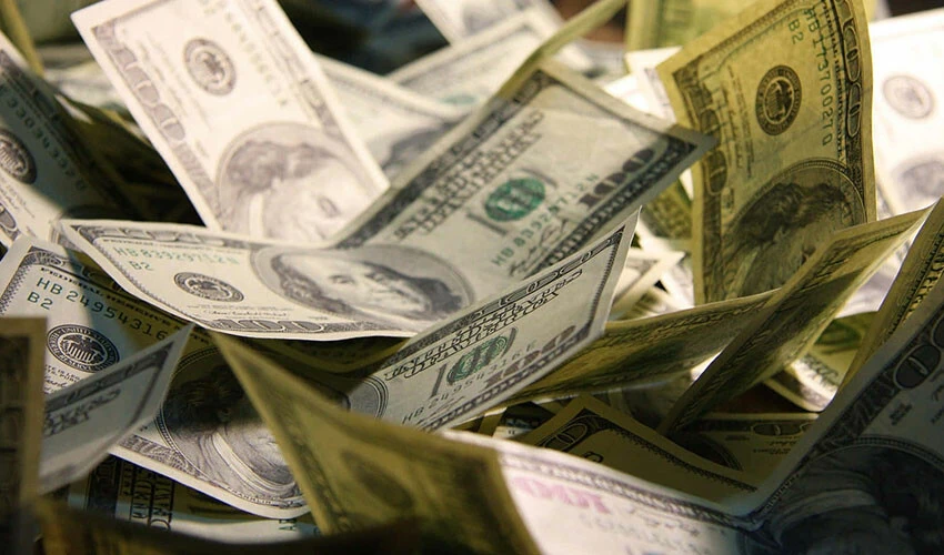 TL'de gözle görülür değer kazancı: Dolarda bir yılın en kötü performansı