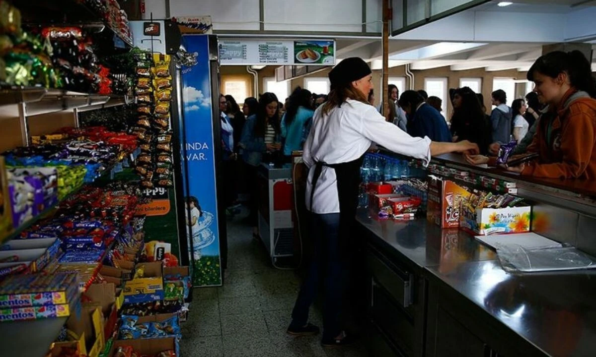 Okul kantinlerinde yeni dönem! Kira sözleşmelerinin süresi en fazla 5 yıl olacak