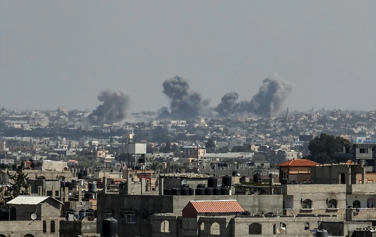 Gazze'de ölüm, Kudüs'te zulüm: Mescid-i Aksa'da Müslümanlara sert müdahale