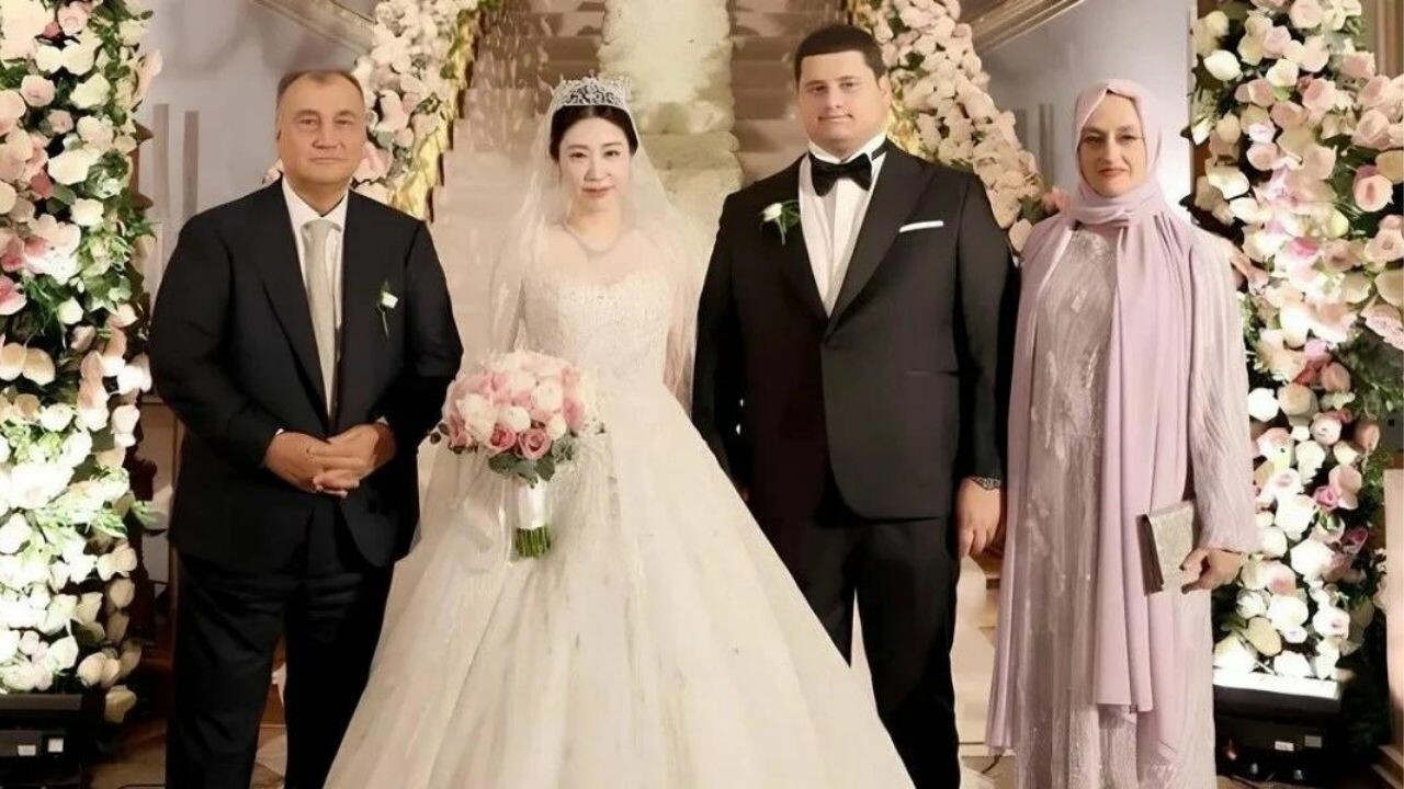 Ülker ailesine Japon gelin! Murat Ülker&#039;in 23 yaşındaki oğlu evlendi