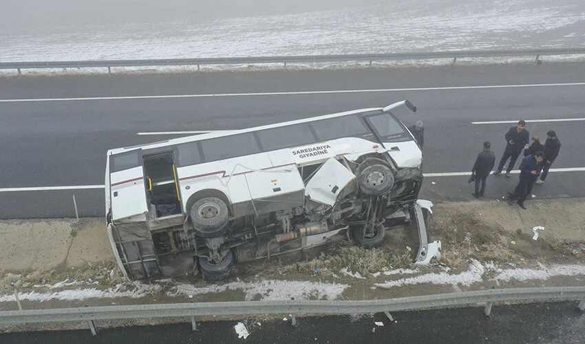 7 araç birbirine girdi: Çok sayıda yaralı var