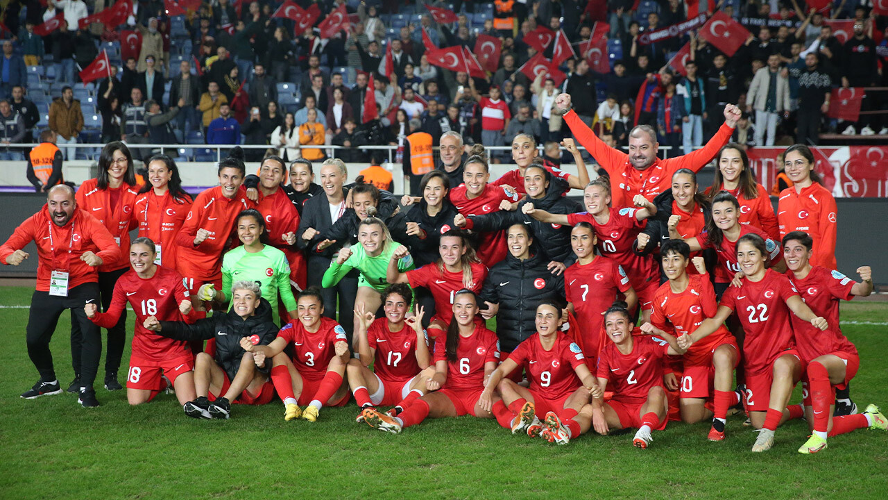 A Milli Kadın Futbol Takımı güle oynaya kazandı! Gol yemeden 6&#039;da 6 