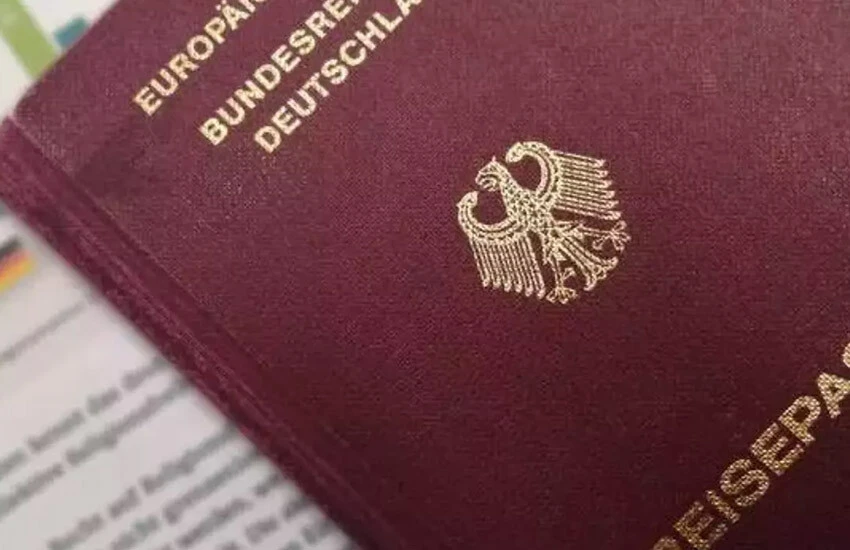 Almanya vatandaşlık için İsrail şartı getirdi.
