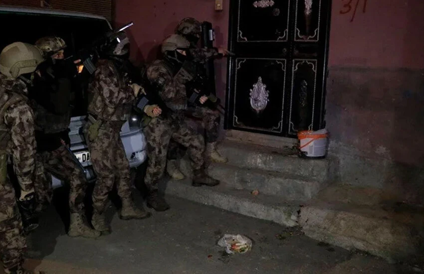 Terör propagandası yapan 4 şahıs gözaltına alındı