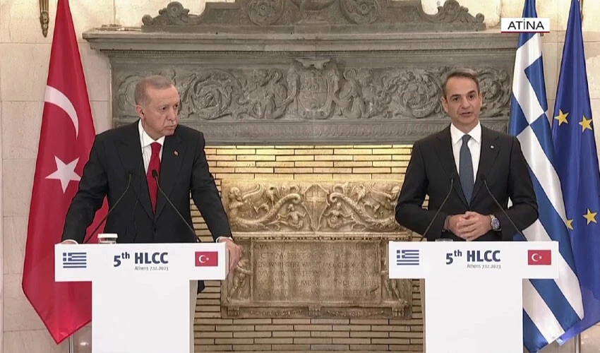 Dünyanın gözü 6 yılın ardından gerçekleşen Atina zirvesinde! İşte dış basında Erdoğan-Miçotakis görüşmesi