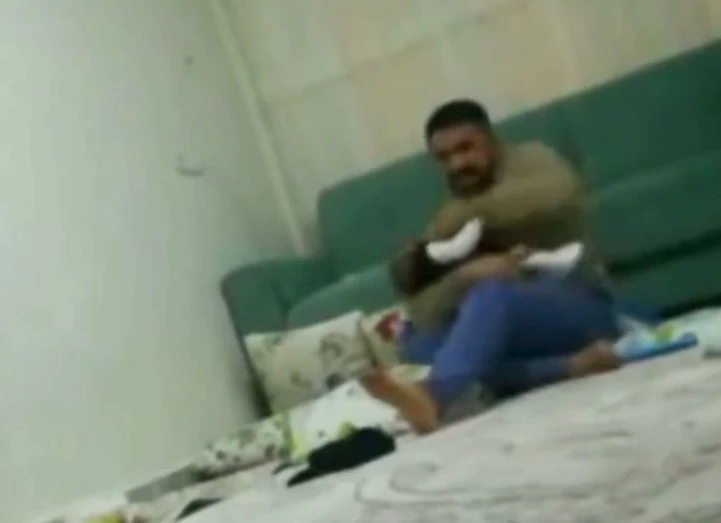 2 aylık bebeğini öldüresiye dövmüştü... Cani baba hakkında karar çıktı