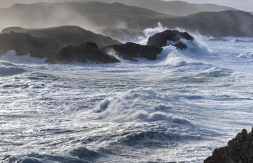 Uzay'da şaşırtan keşif: Okyanuslardan 140 trilyon kat daha fazla, tam 12 milyar yıllık